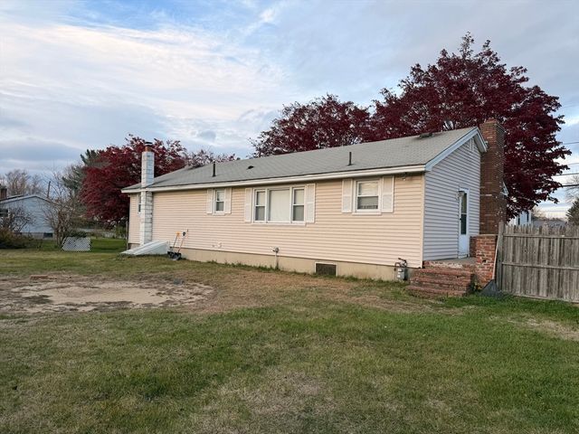 49 Golf Ave, Methuen, MA 01844