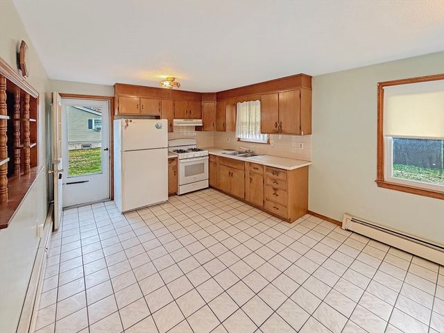 49 Golf Ave, Methuen, MA 01844