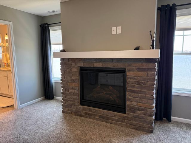 35 Ems B40f Lane, Leesburg, IN 46538