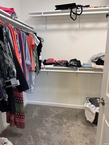 35 Ems B40f Lane, Leesburg, IN 46538