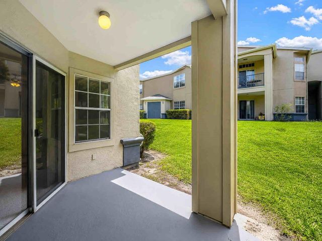 7270 WESTPOINTE BOULEVARD 910, Orlando, FL 32835