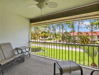 300 Valley Stream DR 8A, Naples, FL 34113