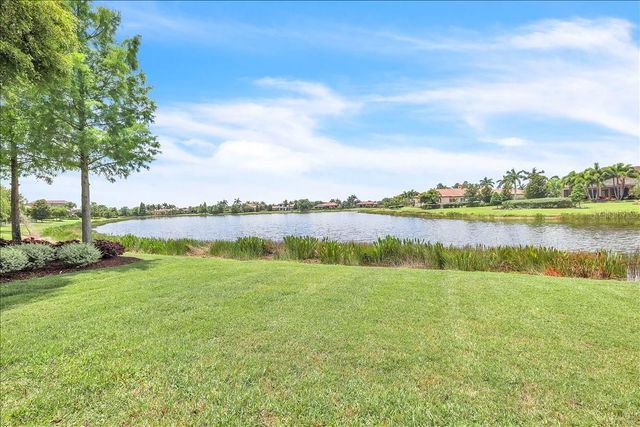 16306 DAYSAILOR TRAIL, Lakewood Ranch, FL 34202
