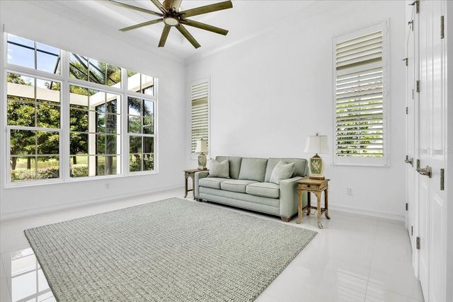 16306 DAYSAILOR TRAIL, Lakewood Ranch, FL 34202