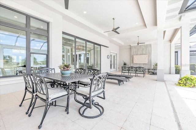 16306 DAYSAILOR TRAIL, Lakewood Ranch, FL 34202