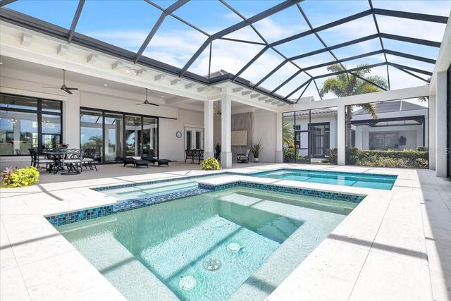 16306 DAYSAILOR TRAIL, Lakewood Ranch, FL 34202