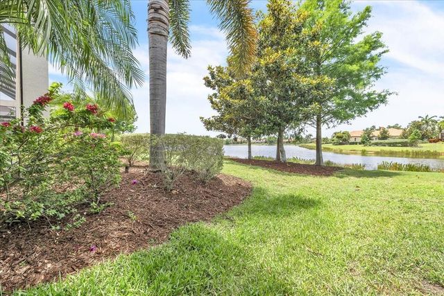 16306 DAYSAILOR TRAIL, Lakewood Ranch, FL 34202