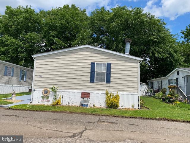 14 THOMAS LN, Sparrows Point, MD 21219