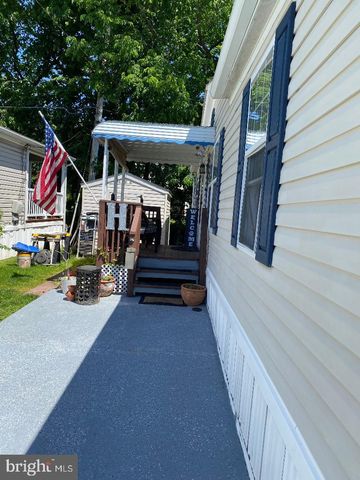 14 THOMAS LN, Sparrows Point, MD 21219