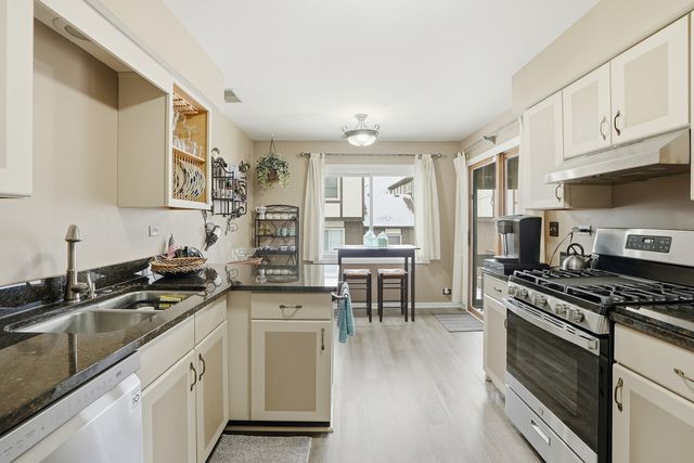 917 Patricia Lane 917, Crete, IL 60417