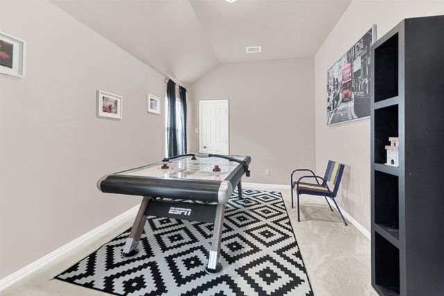 128 Chestnut Lane, Red Oak, TX 75154