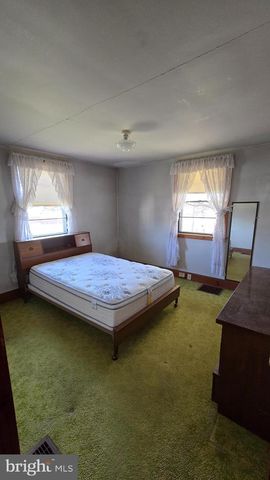 1077 PAPER MILL ROAD, Chambersburg, PA 17202