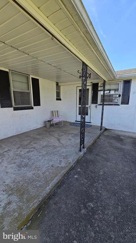 1077 PAPER MILL ROAD, Chambersburg, PA 17202