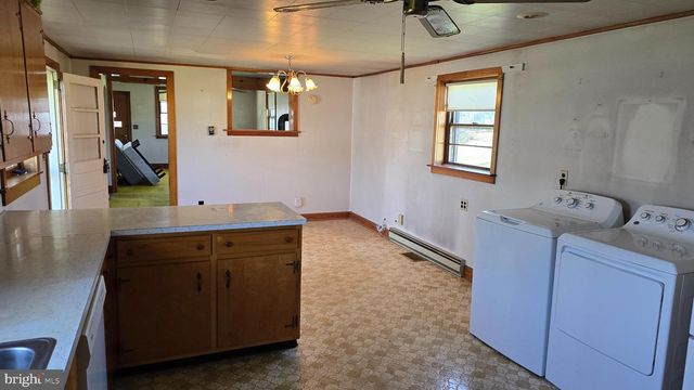 1077 PAPER MILL ROAD, Chambersburg, PA 17202