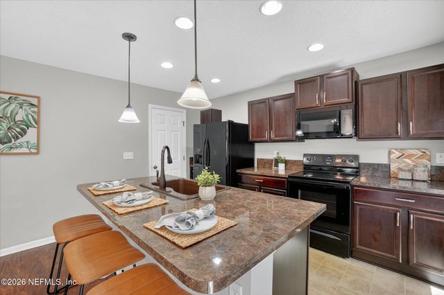 12190 ALEXANDRA Drive, Jacksonville, FL 32218