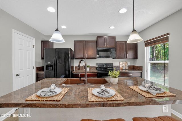 12190 ALEXANDRA Drive, Jacksonville, FL 32218