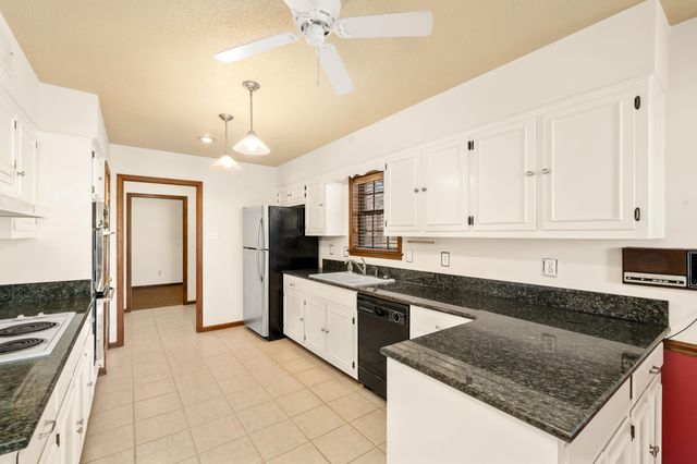 8935 W LUDGATE PL, Memphis, TN 38016