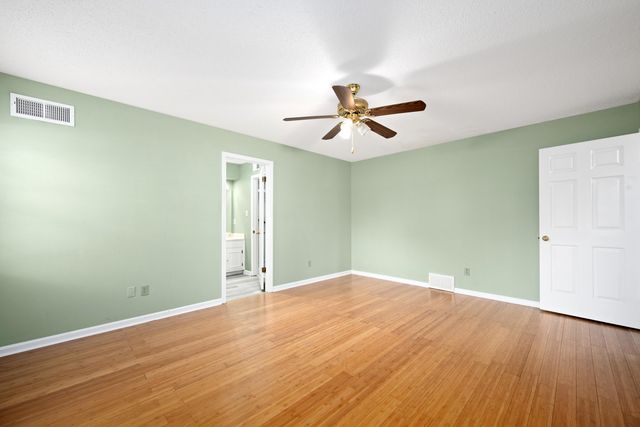 8935 W LUDGATE PL, Memphis, TN 38016