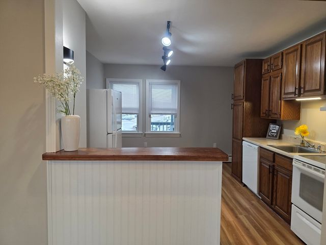 503 South St 3, Quincy, MA 02169