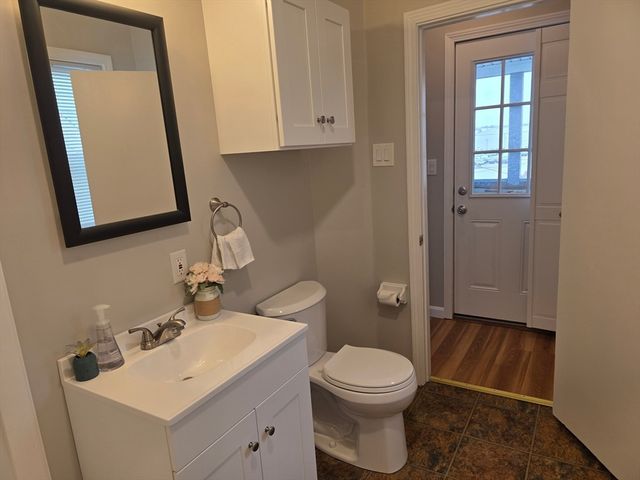 503 South St 3, Quincy, MA 02169