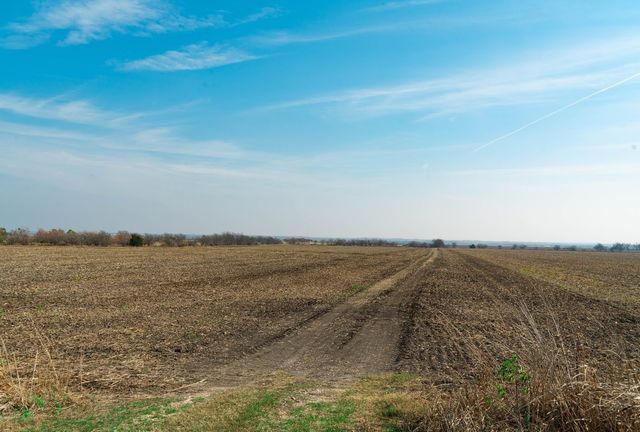 18402 Manda Carlson Road, Coupland, TX 78615