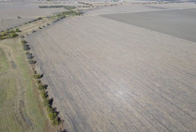 18402 Manda Carlson Road, Coupland, TX 78615