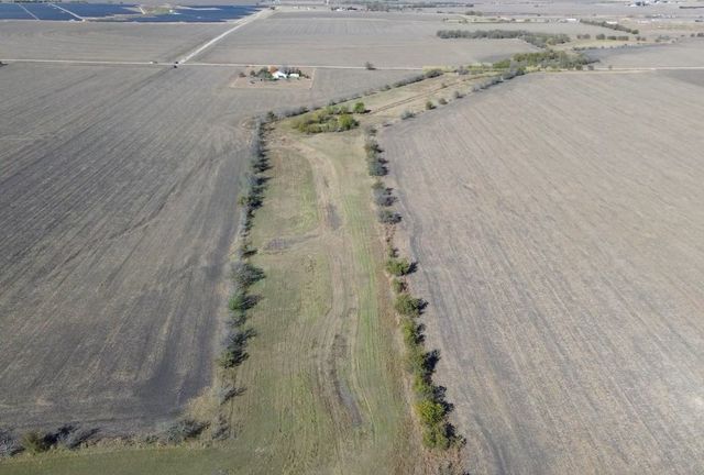 18402 Manda Carlson Road, Coupland, TX 78615