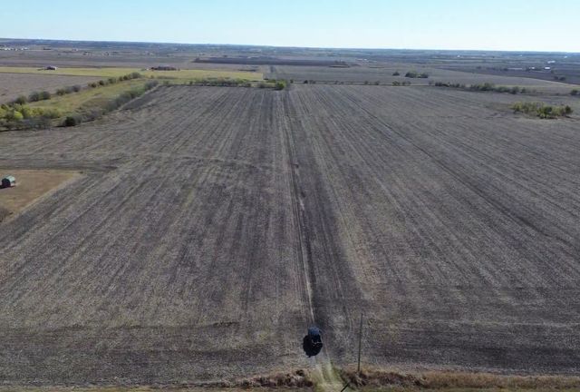 18402 Manda Carlson Road, Coupland, TX 78615