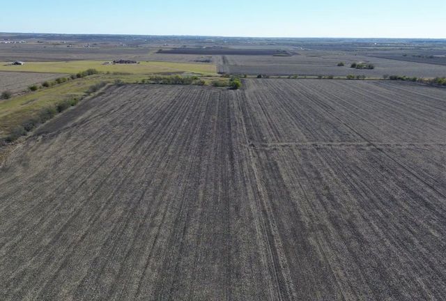 18402 Manda Carlson Road, Coupland, TX 78615