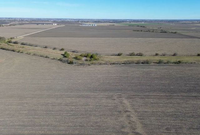 18402 Manda Carlson Road, Coupland, TX 78615