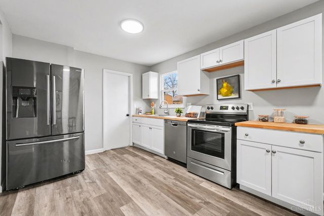 5691 Tall Oaks Drive, Miami Twp, OH 45150