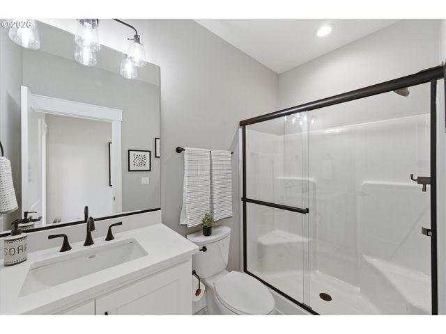 988 Nw BAKER CREST Ct, Mc Minnville, OR 97128