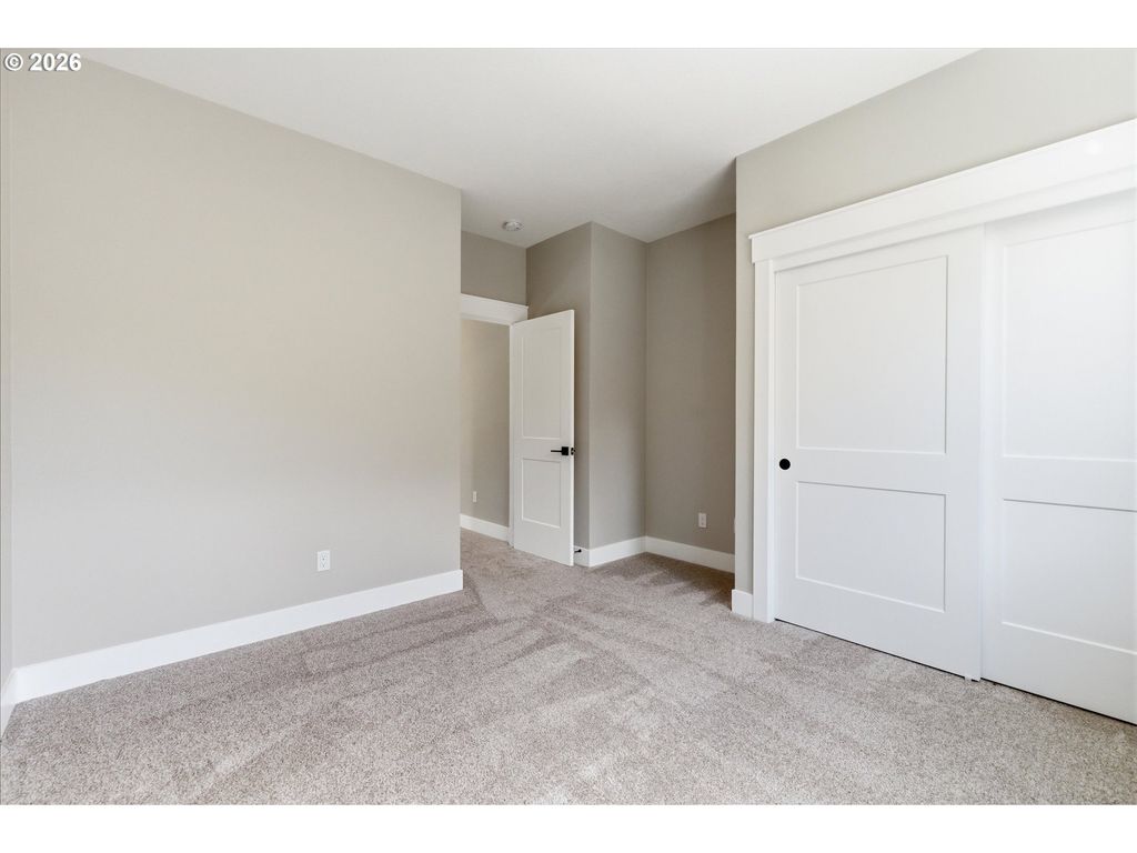 Image 41 of property listing at 988 Nw BAKER CREST Ct, Mc Minnville, OR 97128
