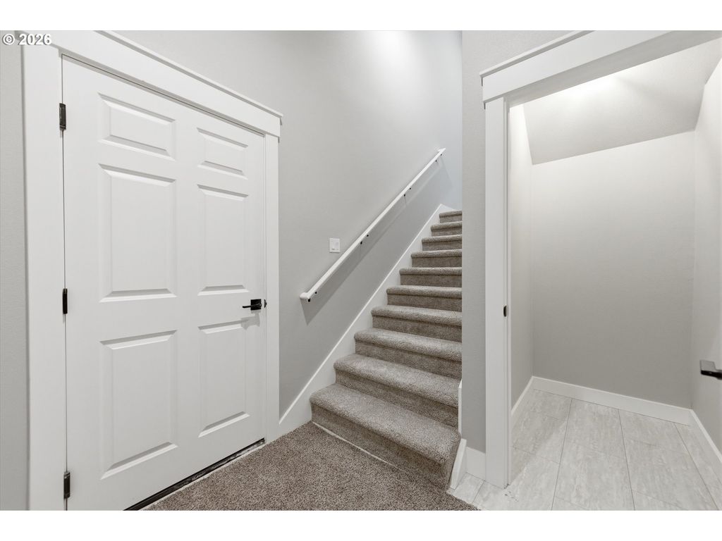 Image 43 of property listing at 988 Nw BAKER CREST Ct, Mc Minnville, OR 97128