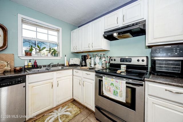 1806 Roosevelt Street, Pascagoula, MS 39567