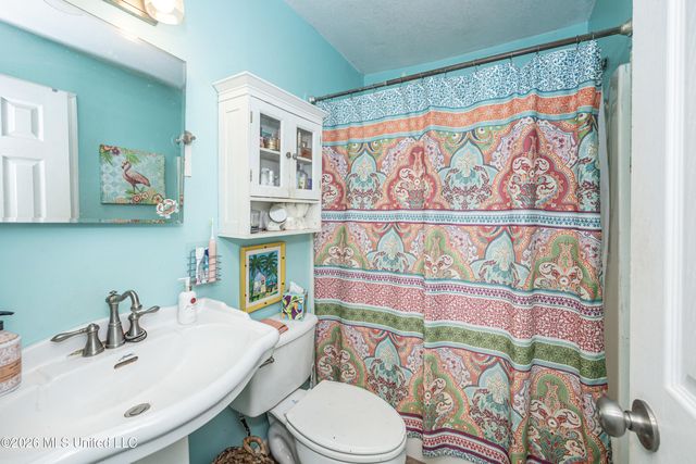 1806 Roosevelt Street, Pascagoula, MS 39567