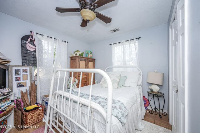 1806 Roosevelt Street, Pascagoula, MS 39567