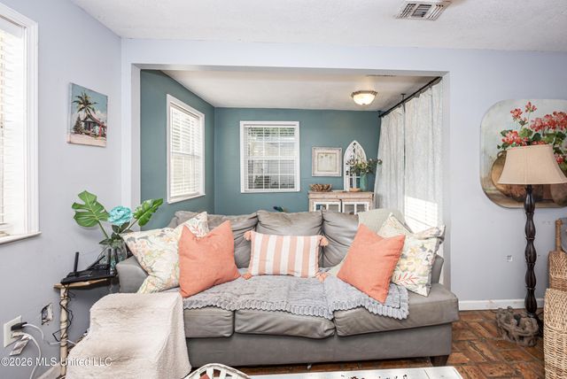 1806 Roosevelt Street, Pascagoula, MS 39567