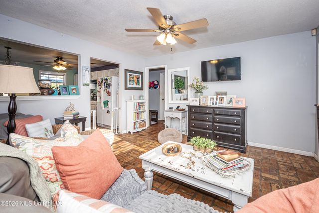 1806 Roosevelt Street, Pascagoula, MS 39567
