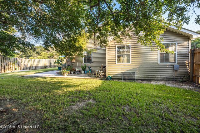 1806 Roosevelt Street, Pascagoula, MS 39567