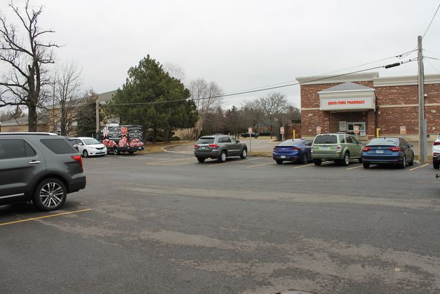 715 E State Street 204, Geneva, IL 60134
