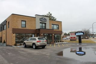 715 E State Street 204, Geneva, IL 60134