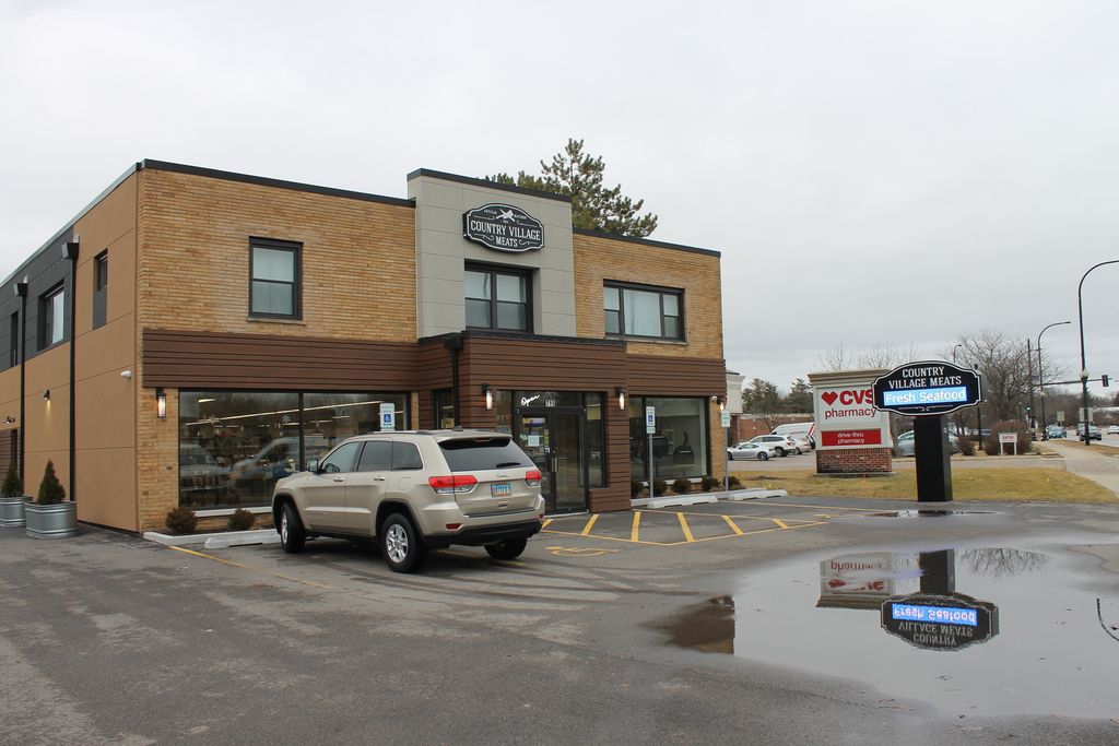 715 E State Street 204, Geneva, IL 60134