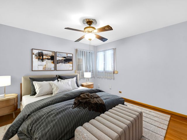 7660 W Talcott Avenue, Chicago, IL 60631