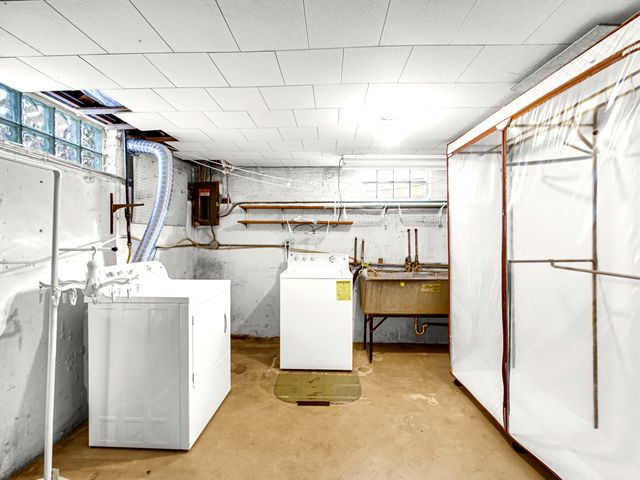 7660 W Talcott Avenue, Chicago, IL 60631