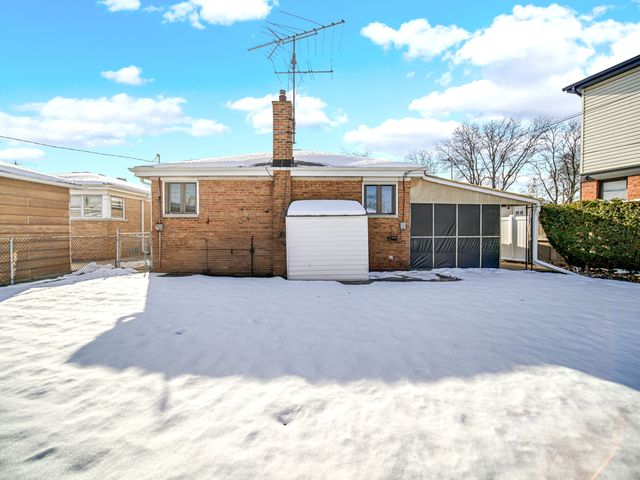 7660 W Talcott Avenue, Chicago, IL 60631