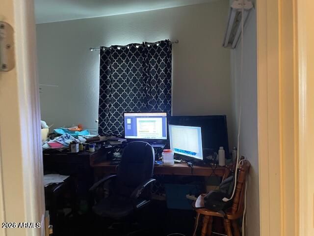 1911 E HORSESHOE Drive, Chandler, AZ 85249