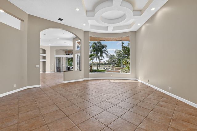 8100 Muirhead Circle, Boynton Beach, FL 33472
