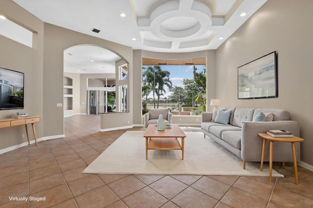 8100 Muirhead Circle, Boynton Beach, FL 33472