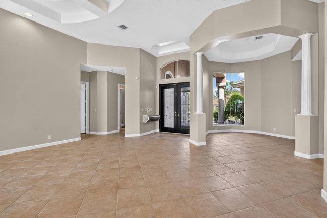 8100 Muirhead Circle, Boynton Beach, FL 33472